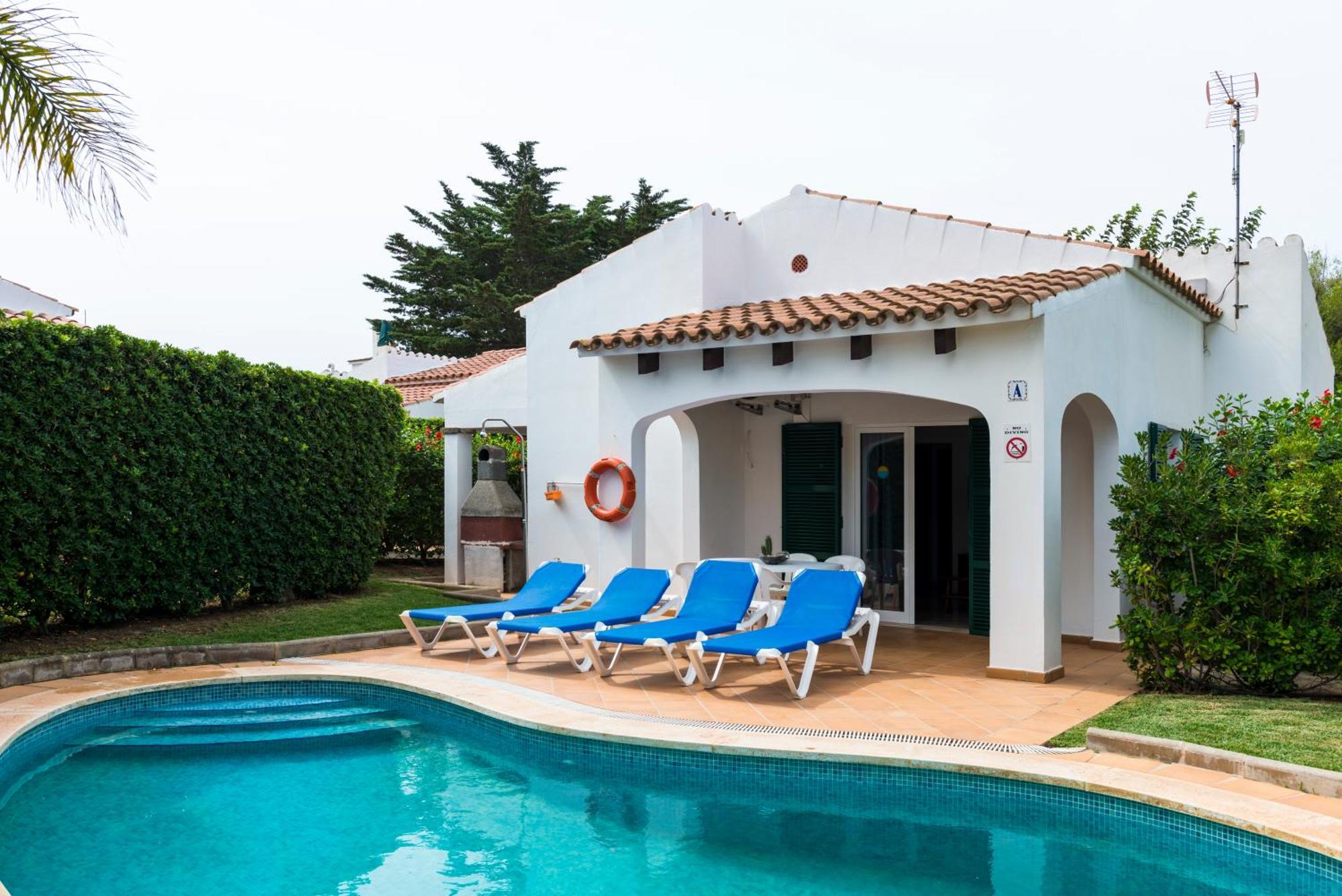 Apartchalet Villas Elvira. Villa A Son Carrio  エクステリア 写真
