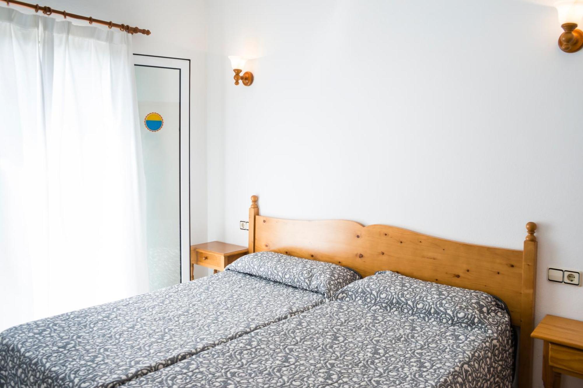 Apartchalet Villas Elvira. Villa A Son Carrio  エクステリア 写真